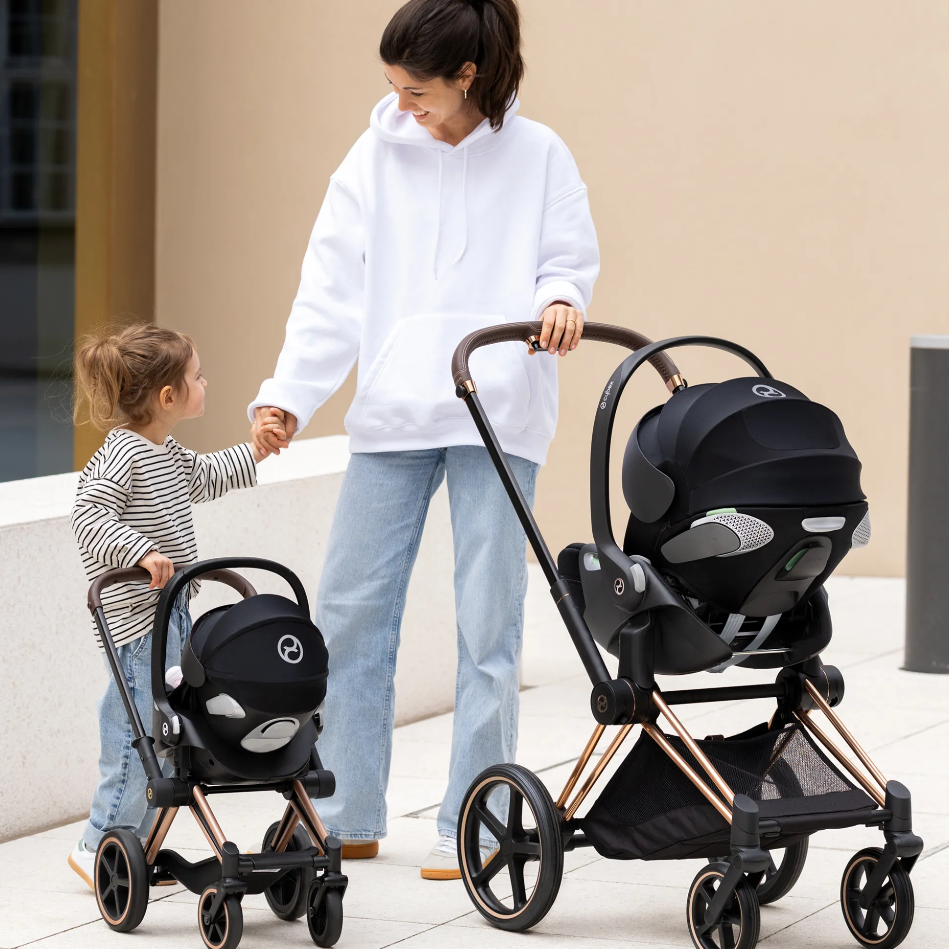 Porte-Poupon Cybex 2 en 1 noir pour poupon 36 et 42 cm
